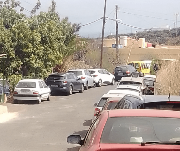Los vehículos colapsan los fines de semana las vías de acceso al barranco (Foto TA)